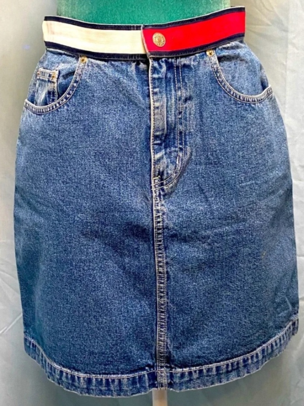 Vintage Old School Tommy Hilfiger Denim Mini 28" Waist Vintage Size 6 Americana